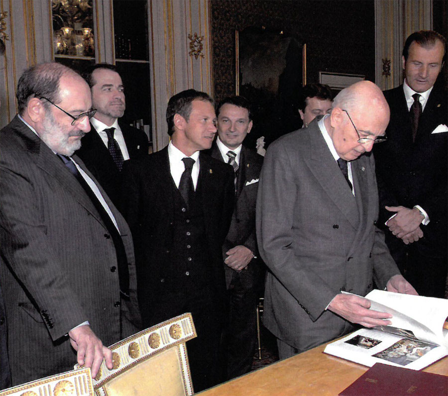 Umberto Eco al Quirinale mostra al presidente Napolitano Historia - La grande storia della civiltà europea