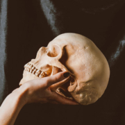 hamlet-cover Teschio - monologo Amleto